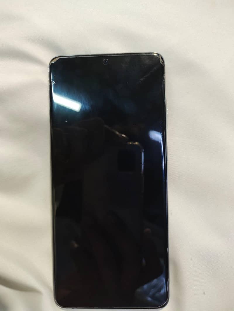 Samsung Mobile S20 Plus 2
