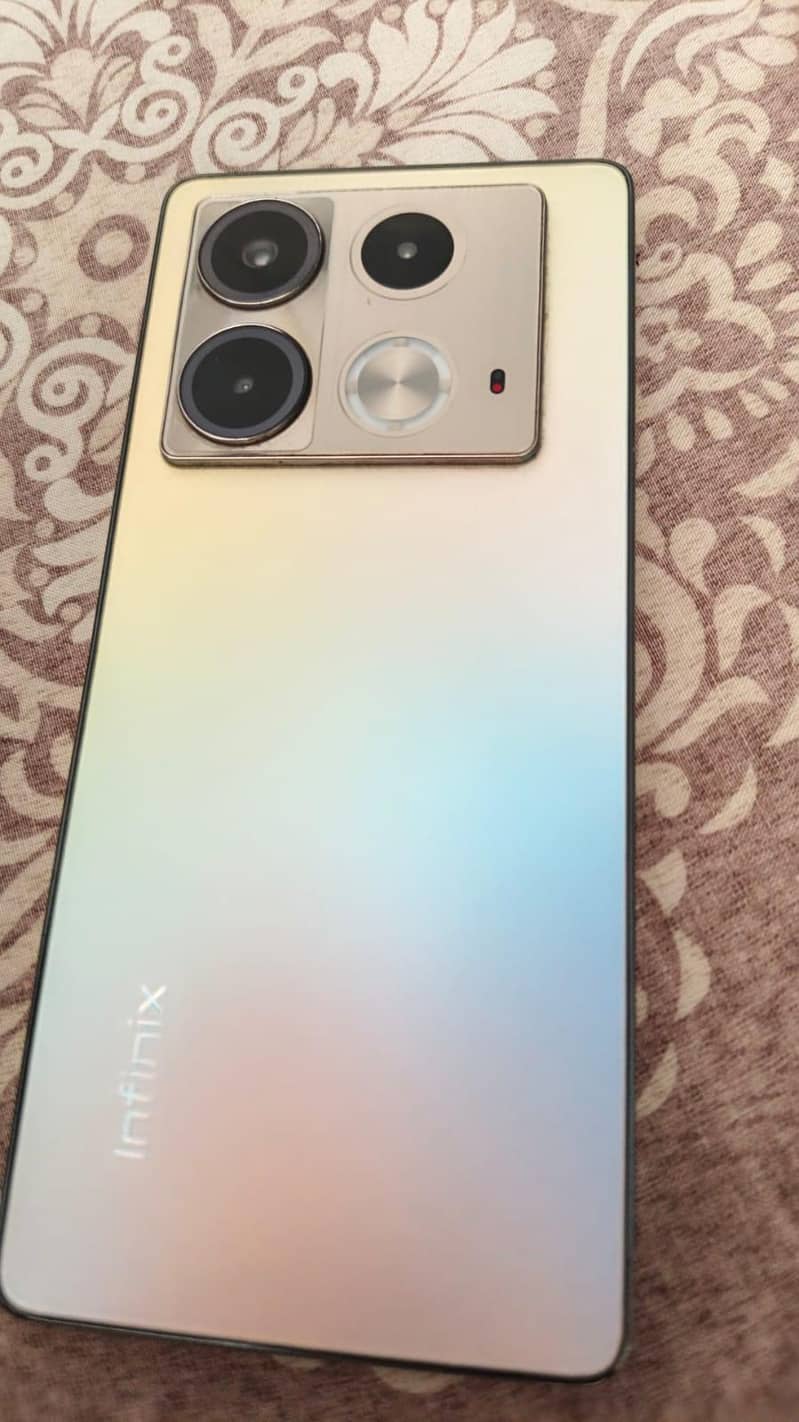 Infinix Note 40 1