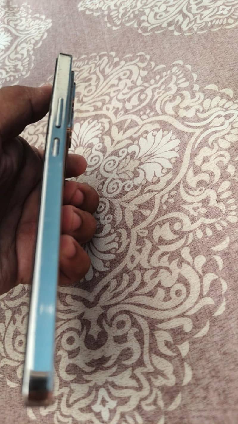Infinix Note 40 2