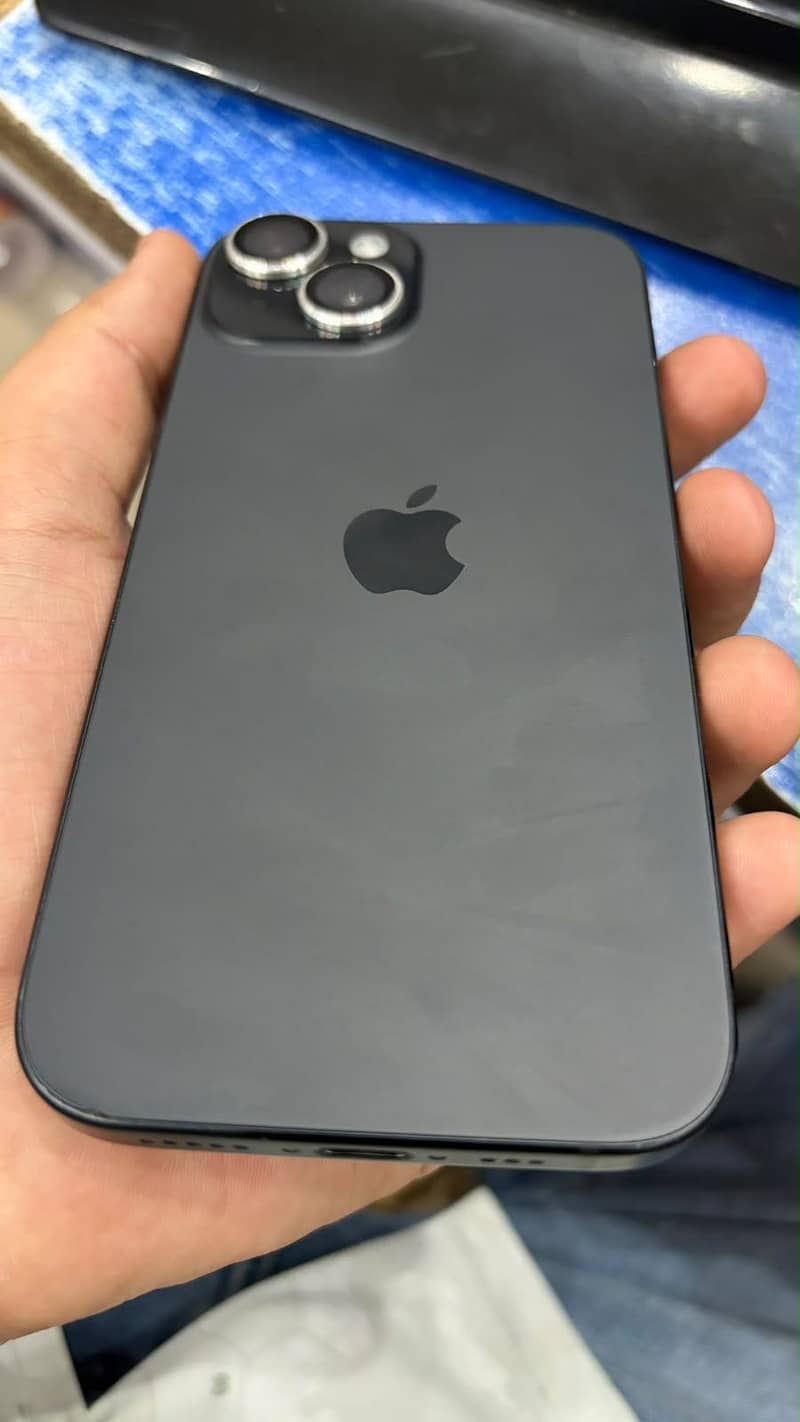 Apple Iphone 15 2