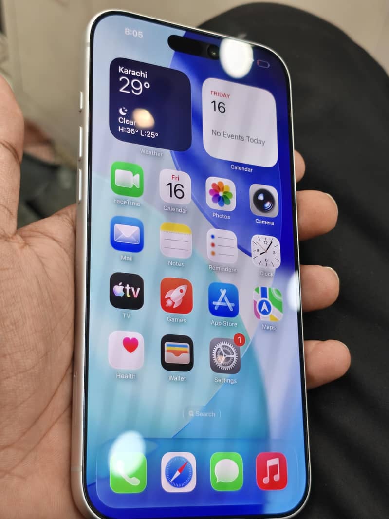 Apple iPhone 17 Pro Max 5