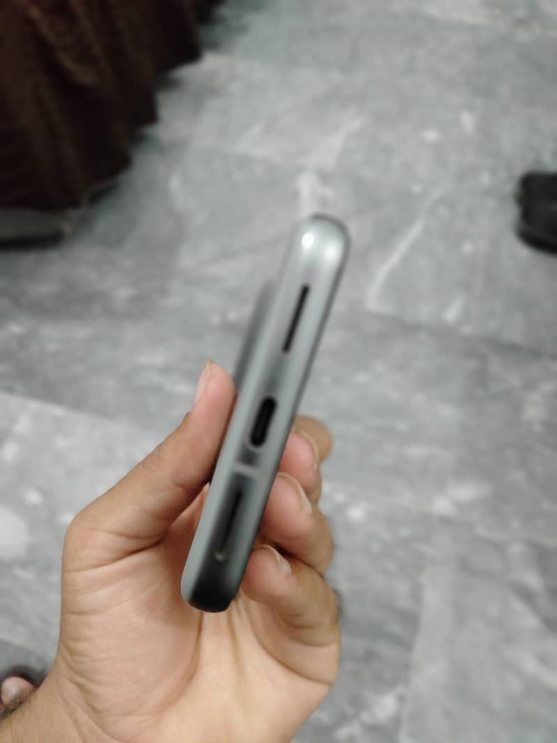 Google Pixel 8 1