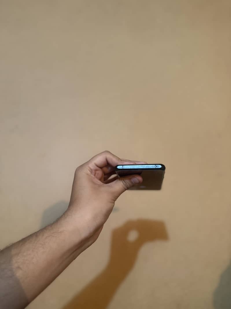 One Plus 10 Pro 4
