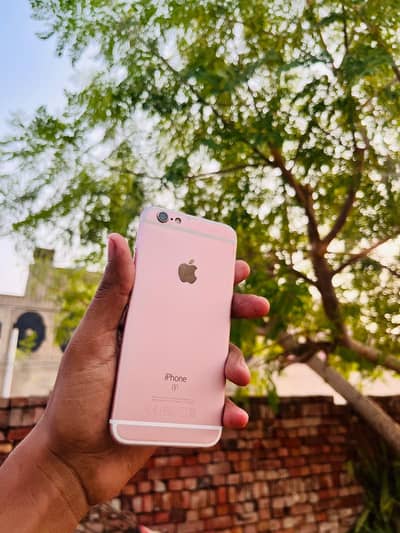 Apple iPhone 6S