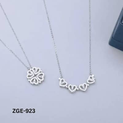 beautiful chain locket