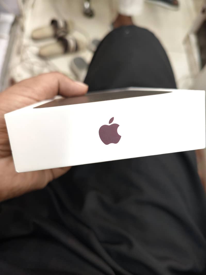 Apple iPhone 18 Pro Max 2