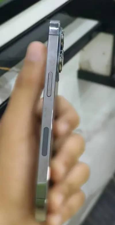 I phone 13 pro 256 gb condition 10.10