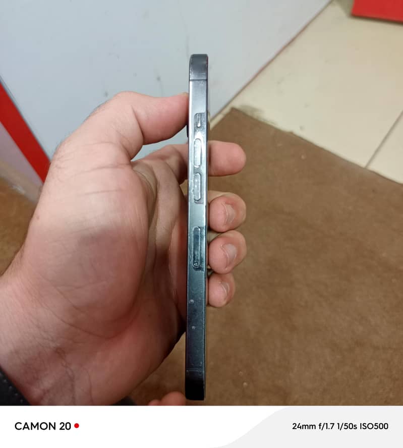 Apple iPhone 13 Pro 1
