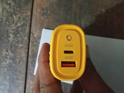 Mobile Charger Adapter PD Fast Charging – Good Condition