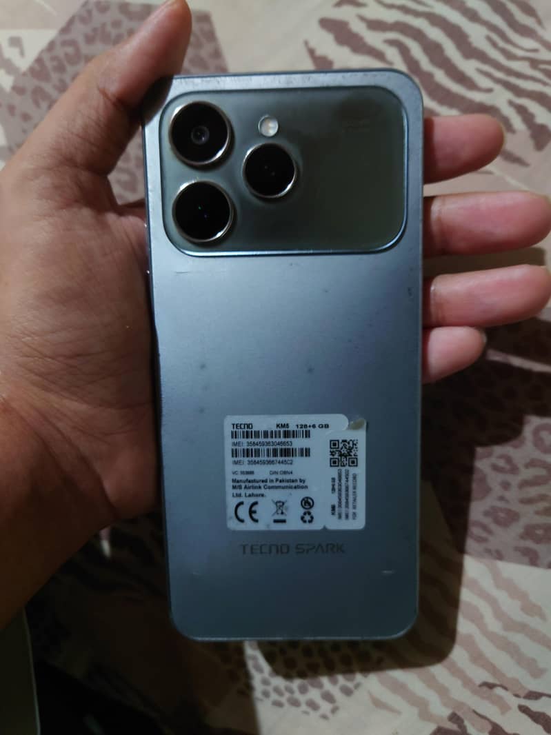 Tecno Spark 40 0
