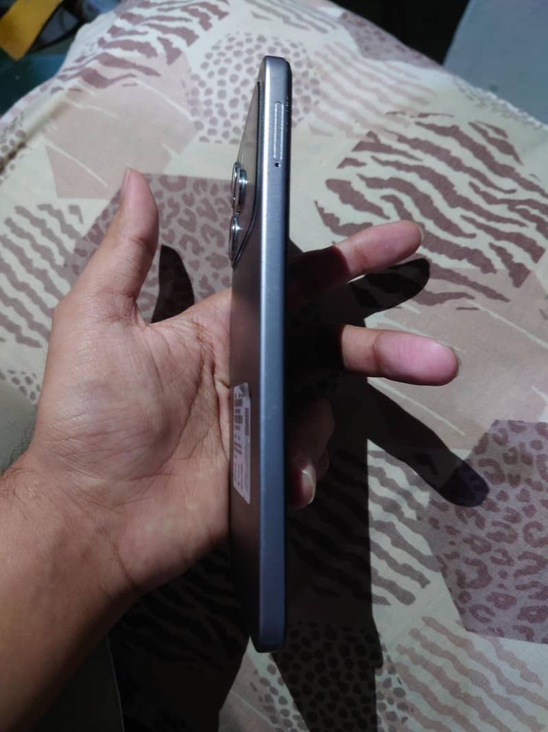 Tecno Spark 40 1