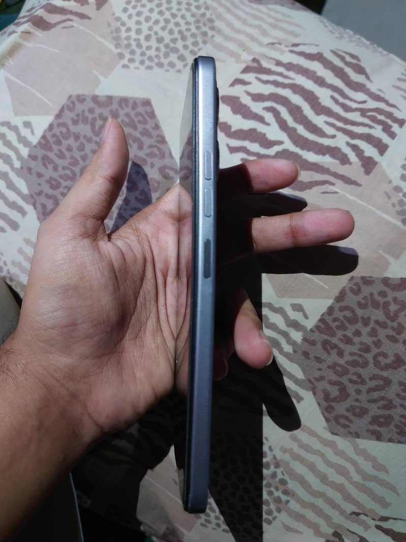 Tecno Spark 40 2
