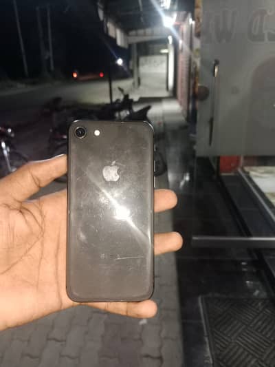 Apple iPhone 8