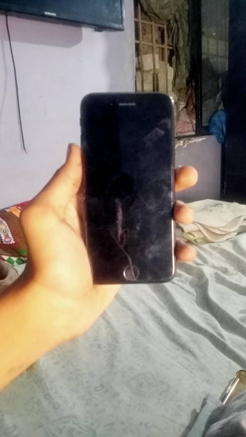 Apple iPhone SE 0