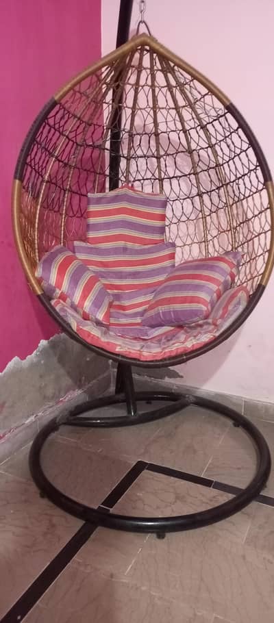 I have to sell my swing. . . nice condition 10/10