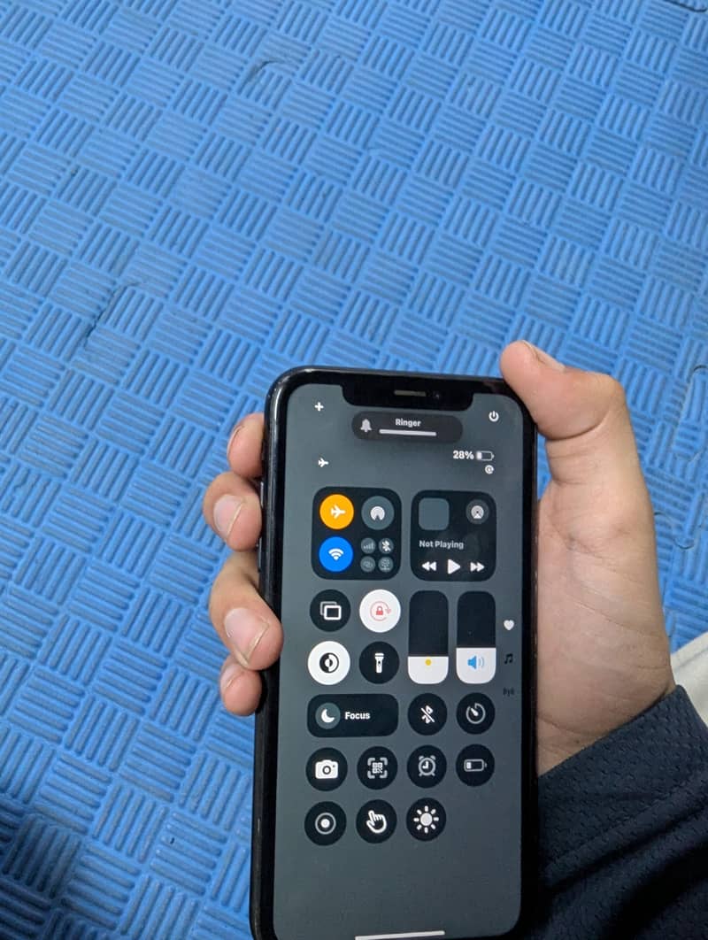 Apple iPhone XR 9
