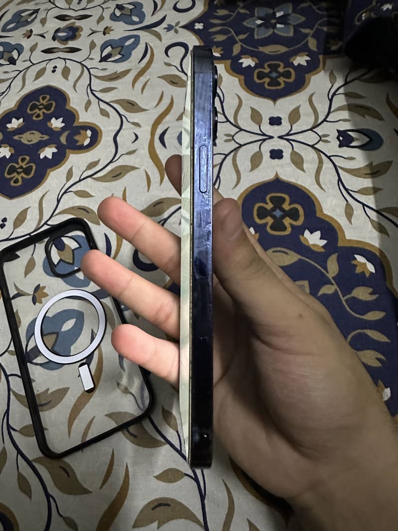 Apple iPhone 12 Pro Max 2