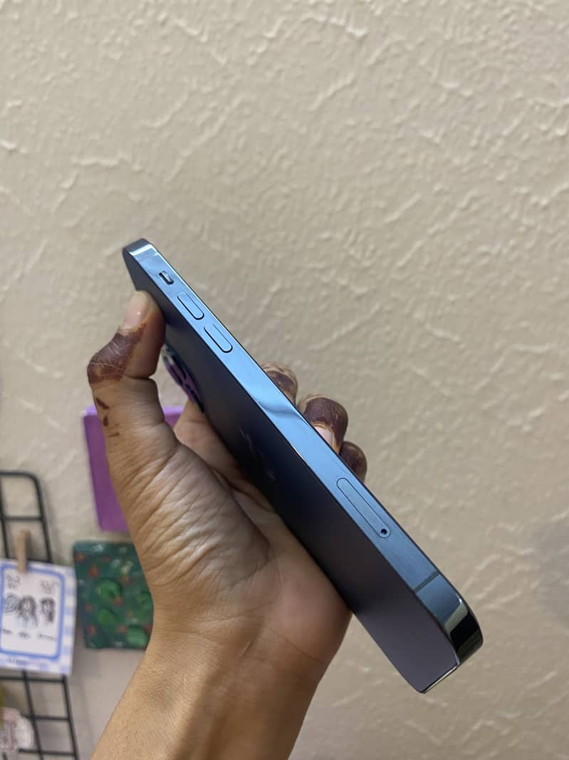 Apple iPhone 12 Pro 2