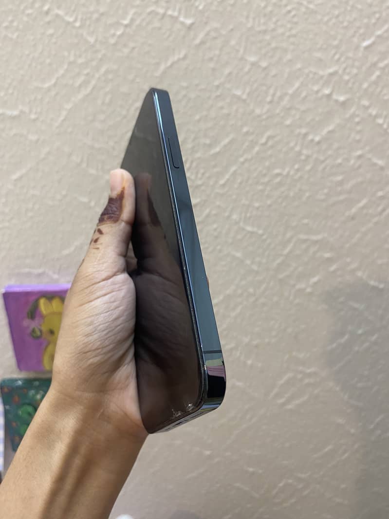 Apple iPhone 12 Pro 3