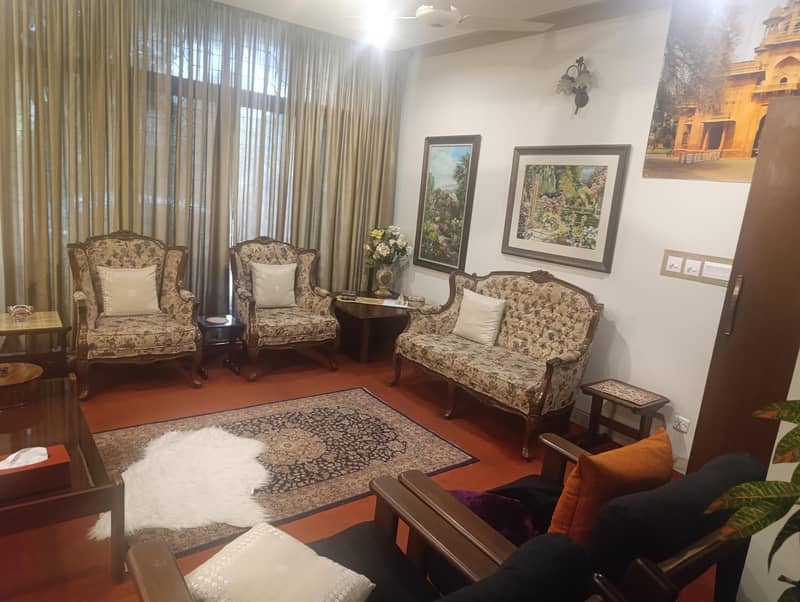 sofa sets and single sofain excellent condition.  DHA 7