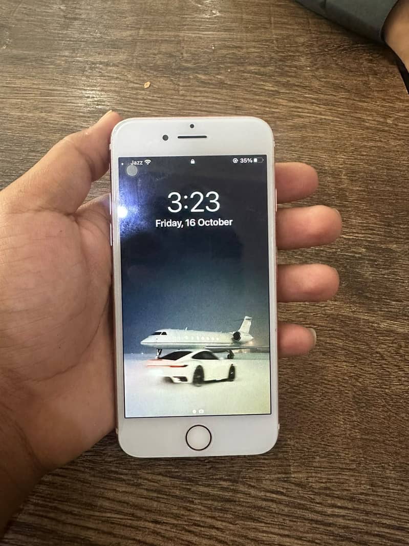 Apple iPhone 7 2