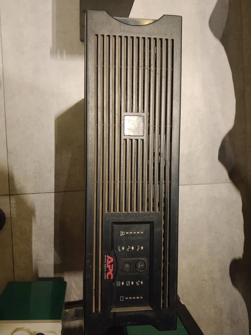 APC Ups full set . . . 3