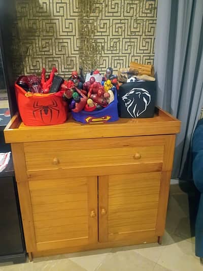 baby changing table