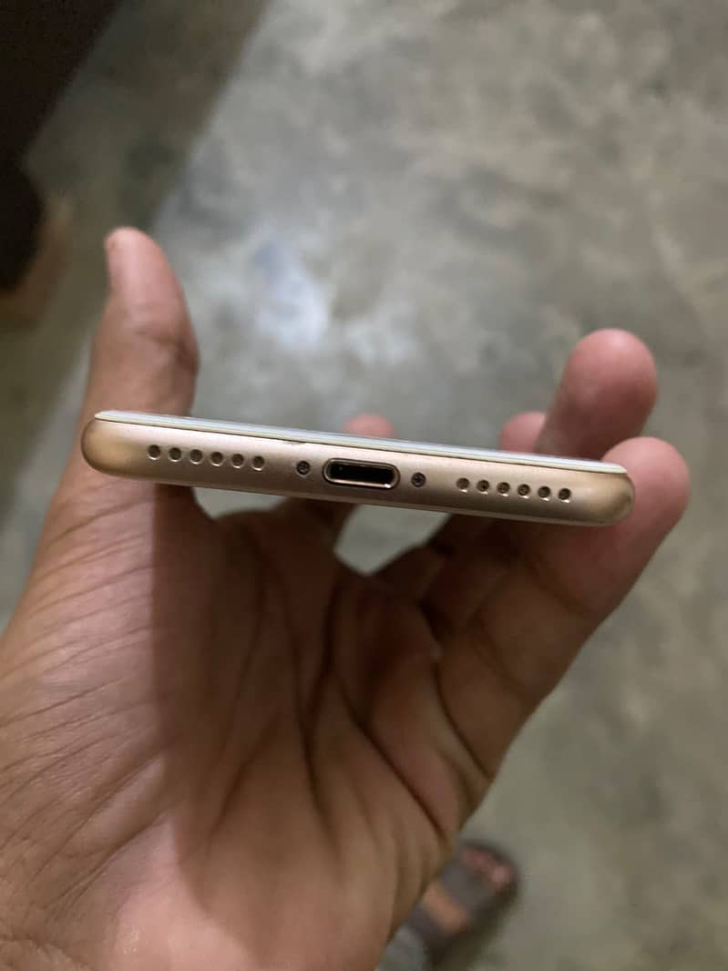 Apple iPhone 8 2