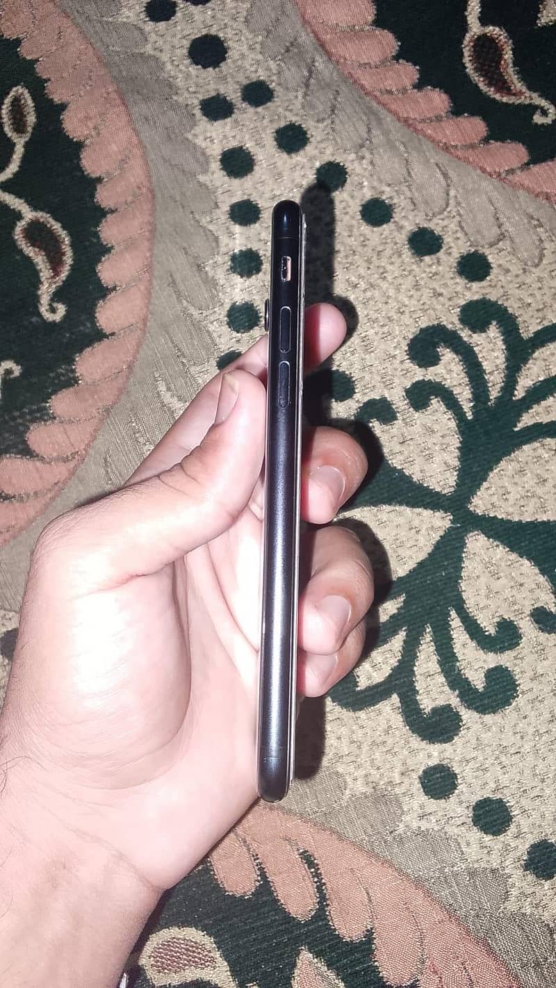Apple iPhone SE 3