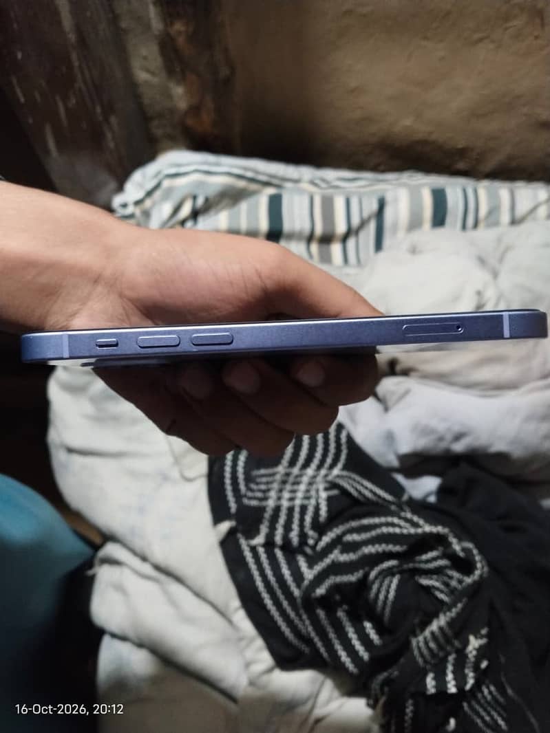 Apple iPhone 12 1
