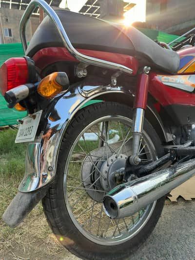 Honda CD-70 2025