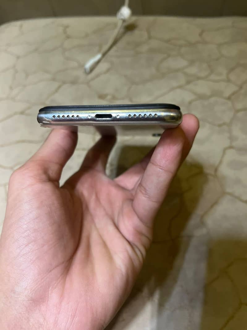 Apple iPhone X 2