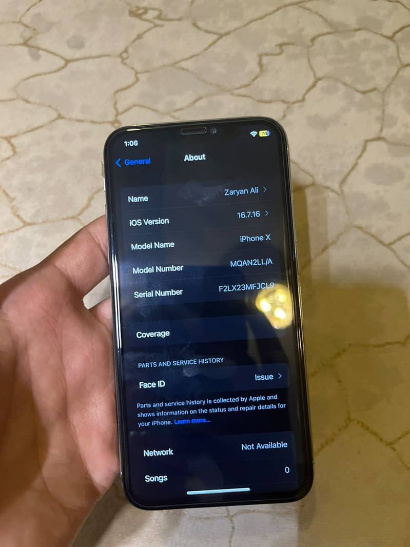 Apple iPhone X 4