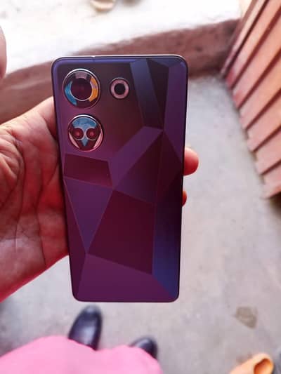 Tecno CAMON 20
