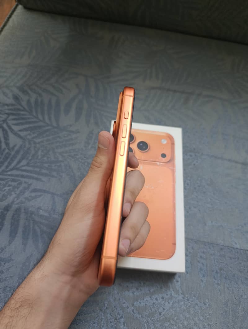 Apple iPhone 17 Pro jv 2
