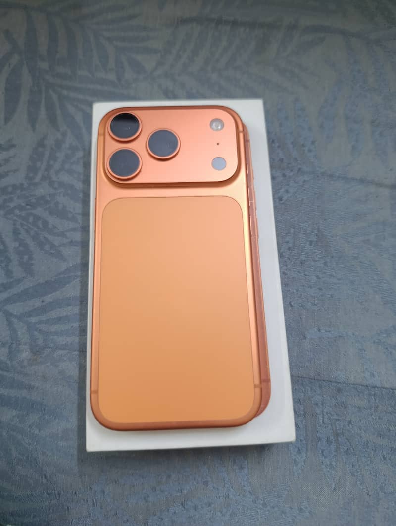 Apple iPhone 17 Pro jv 8