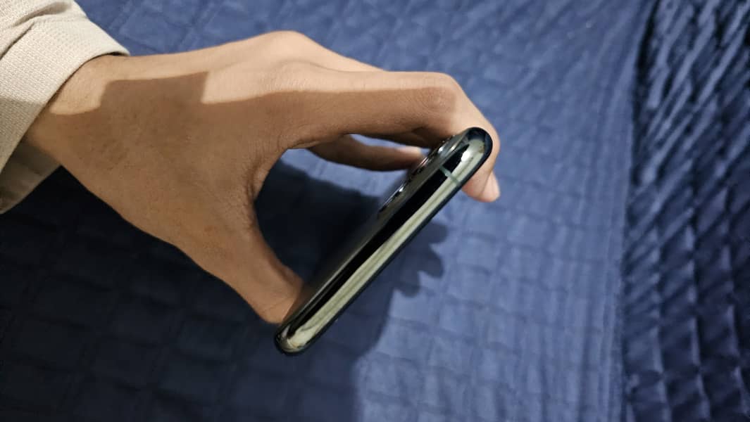 Apple iPhone 11 Pro 5