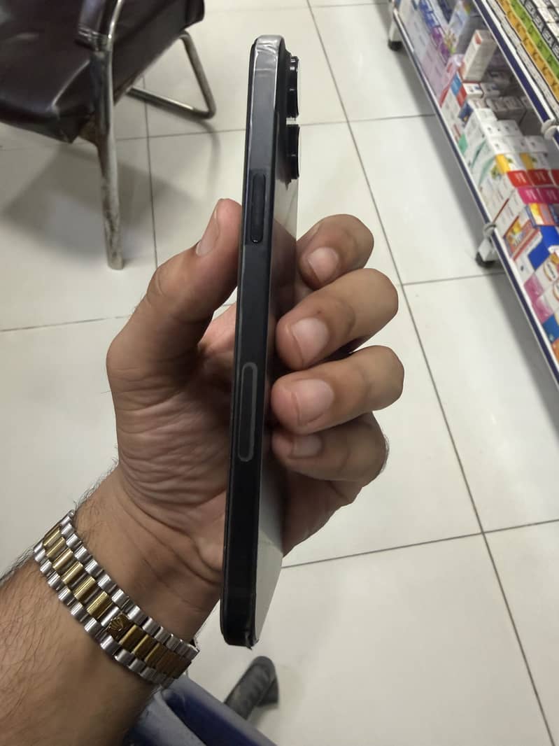 Apple iPhone 15 plus 2