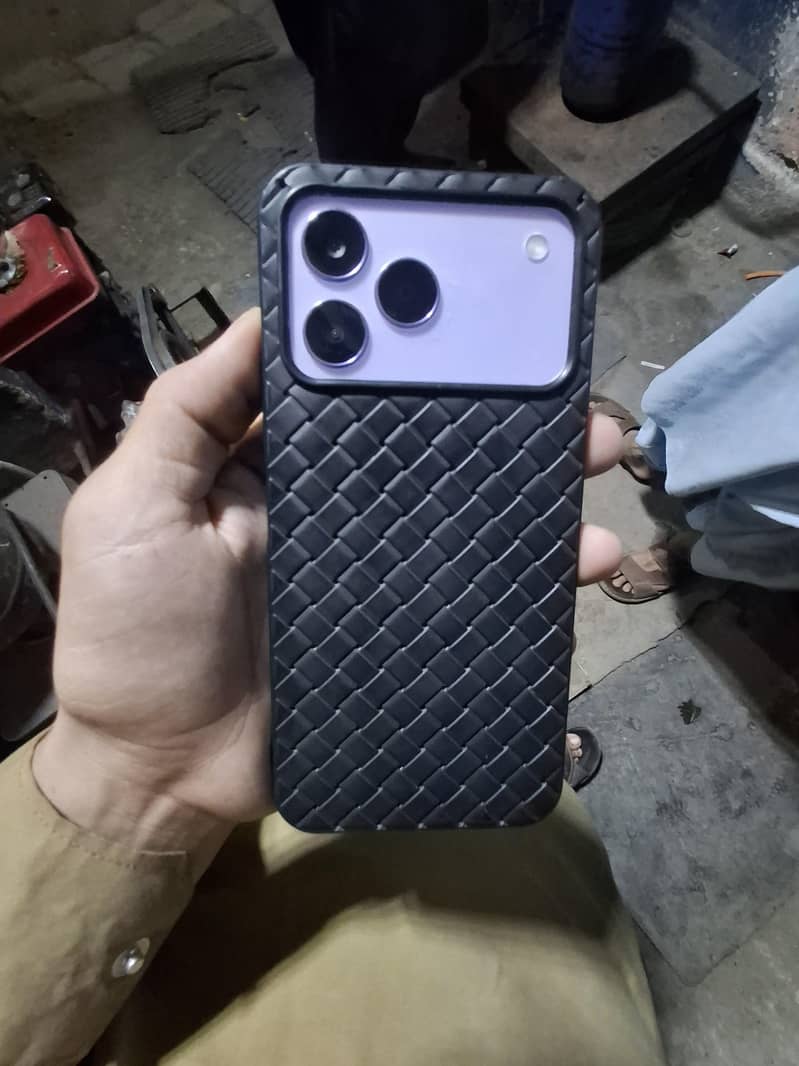 Tecno Spark 50 4