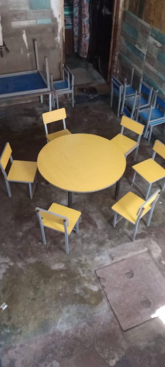 table chair 1