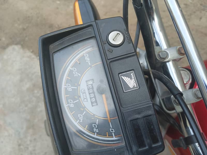 Honda cd70 24/25 model ha 6