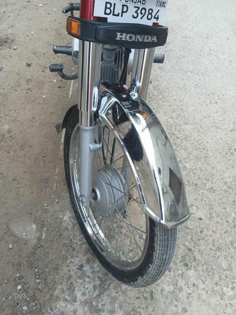 Honda cd70 24/25 model ha 9