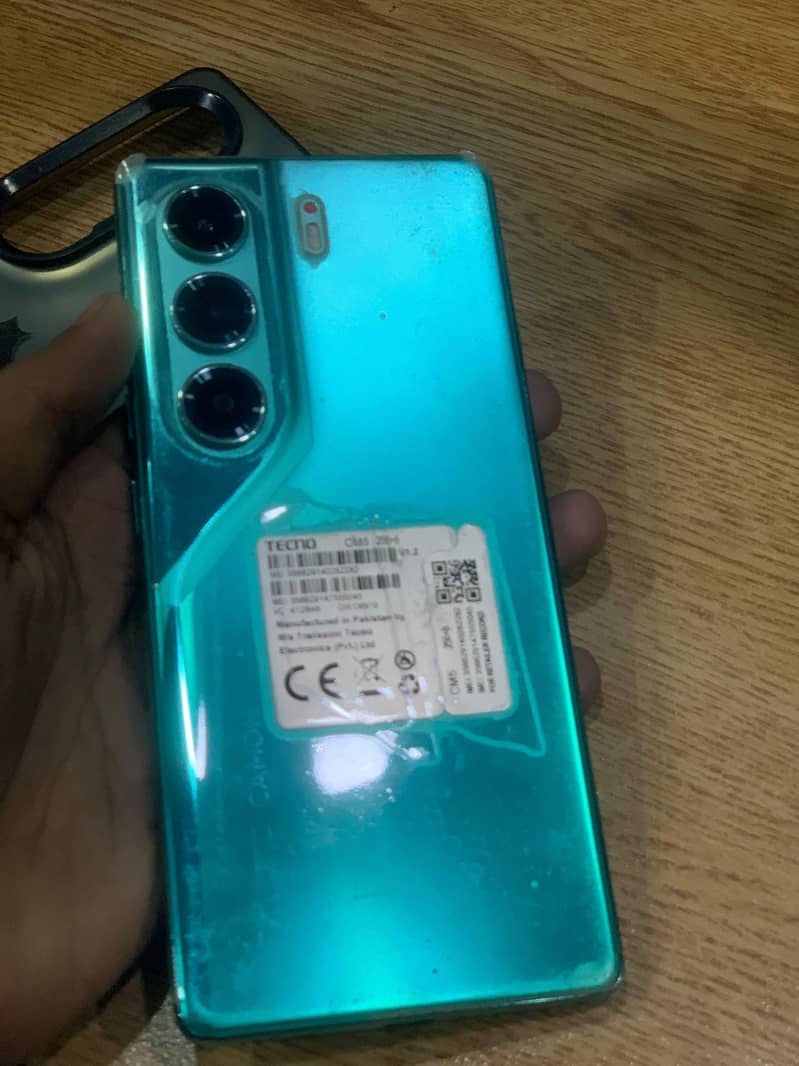 Tecno CAMON 40 4