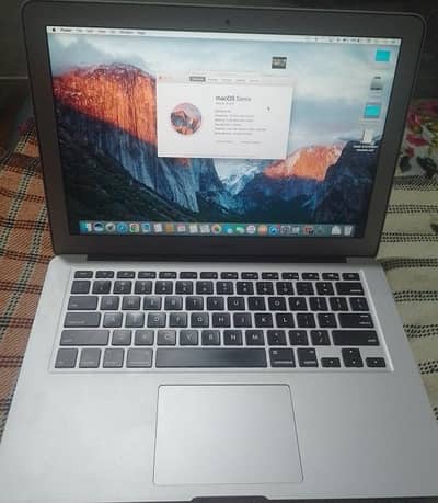 Apple Laptop for Sale