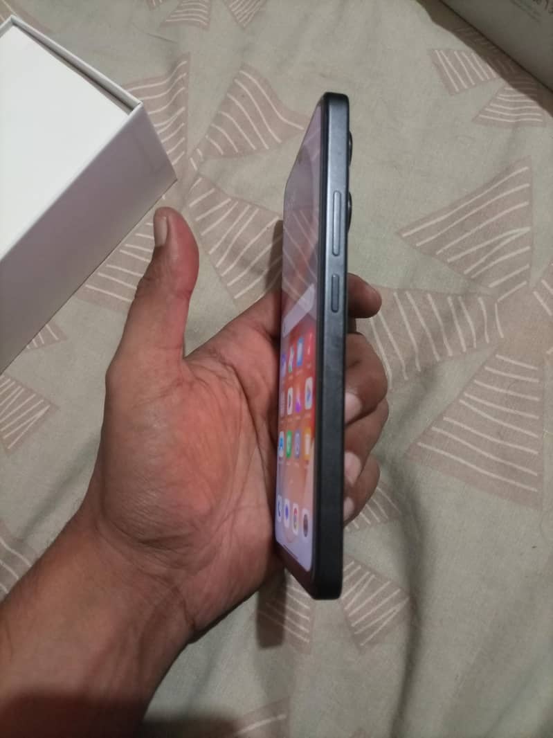 Xiaomi Redmi Note 13 4