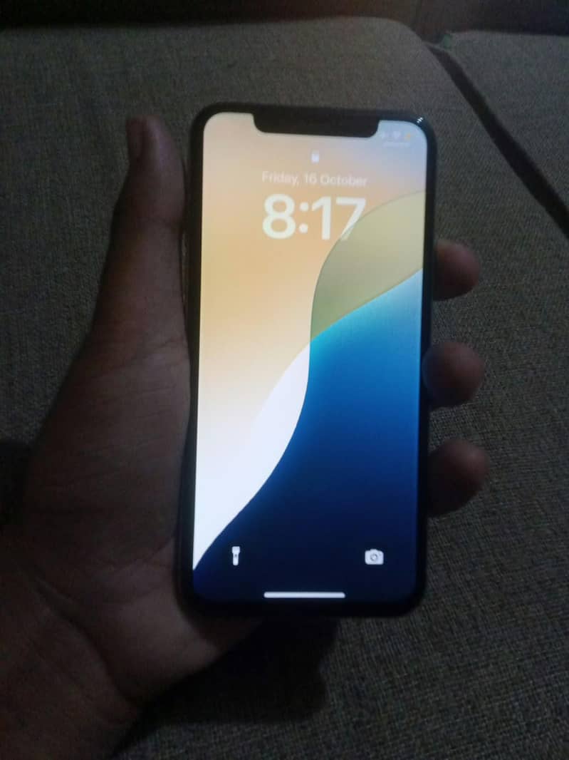 Apple iPhone XS 3