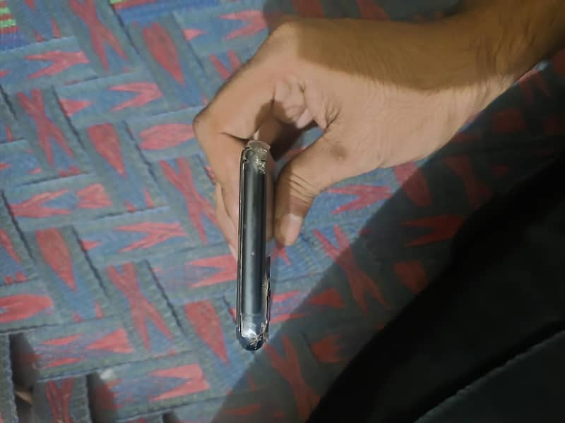 iphone 11 pro PTA approved 4