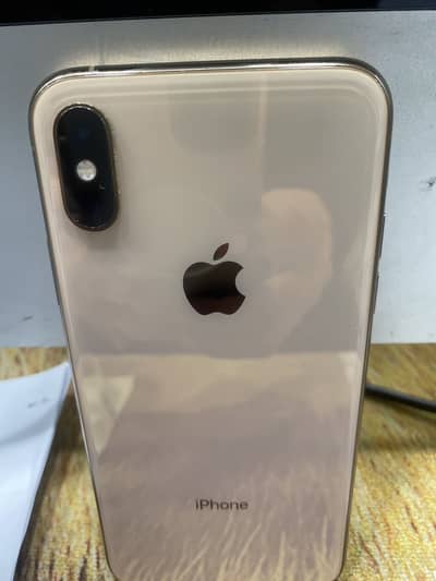 I phone xs battery 100 good condition