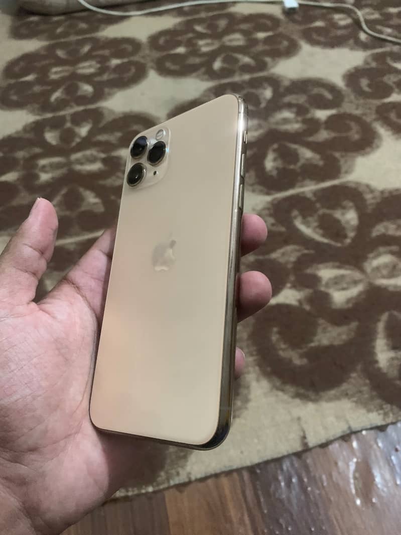 Apple iPhone 11 Pro 2