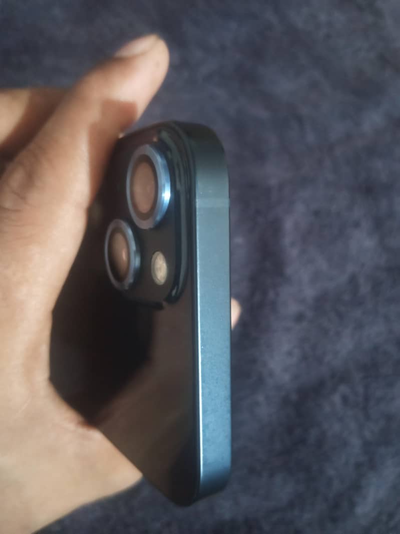 Apple iPhone 13 4